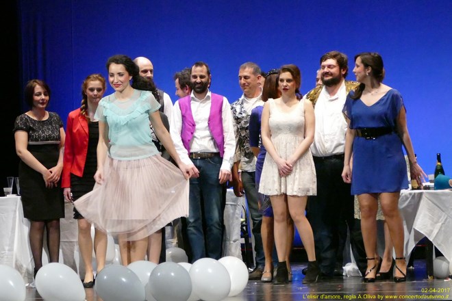 Elisir d'amore regia Alberto Oliva 