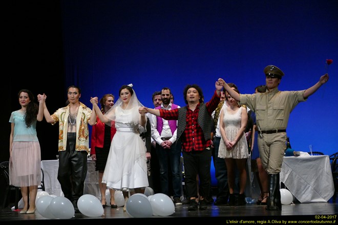 Elisir d'amore regia Alberto Oliva 