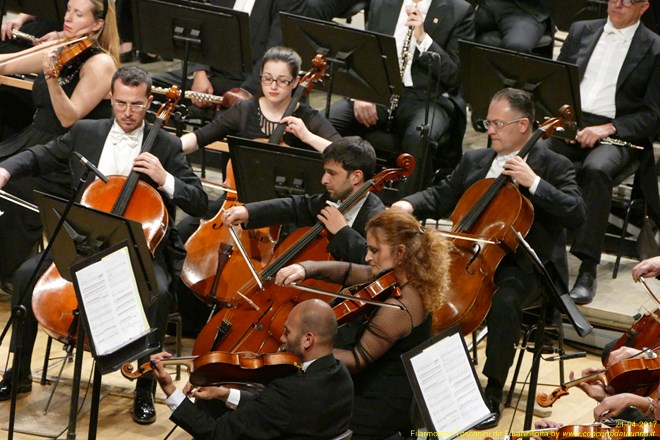 Filarmonica Toscanini dir.F.Lanzillotta