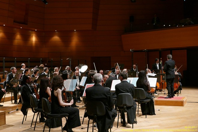 Pomeriggi Musicali Pavel Berman (Direttore) e Gennaro Cardaropoli (Violino)