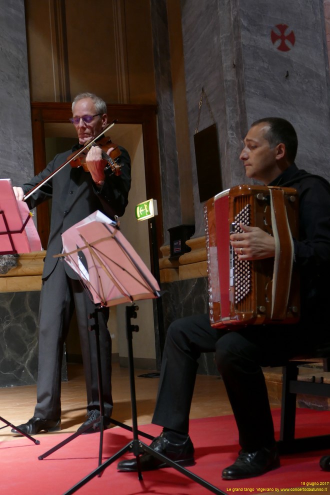 Luca Maggioni  viola e Flaviano Braga - bandoneon e fisarmonica