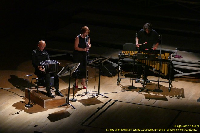 laVerdi Tangos at an Exhibition con BossoConcept Ensemble