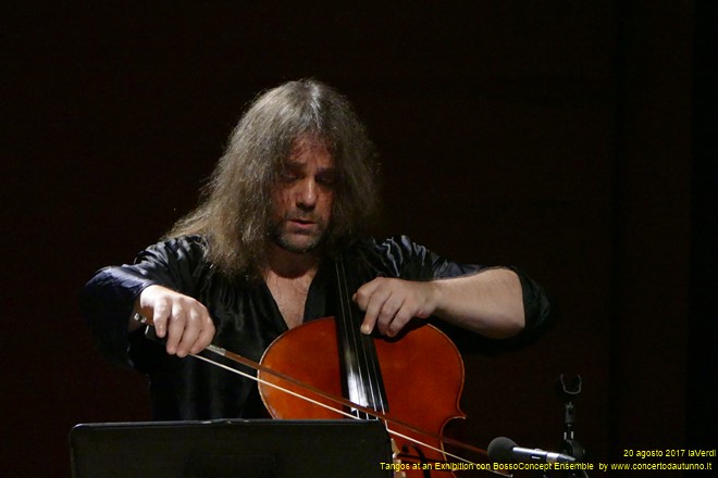 laVerdi Tangos at an Exhibition con BossoConcept Ensemble