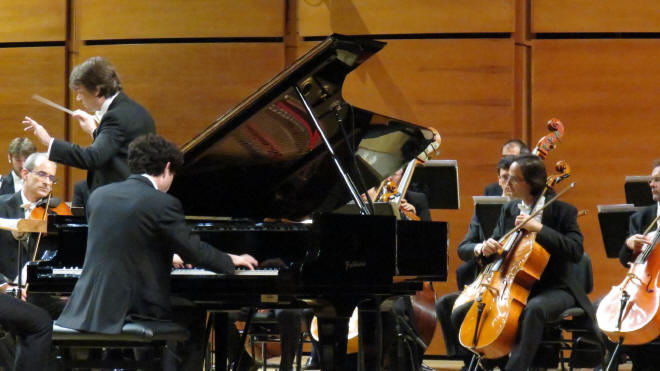 Pianoforte Leonardo Pierdomenico e Direttore Andrea Oddone