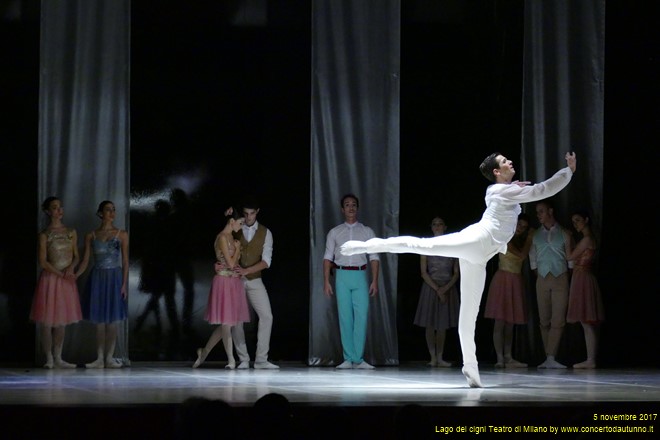 Teet Kask Lago dei Cigni Teatro di Milano