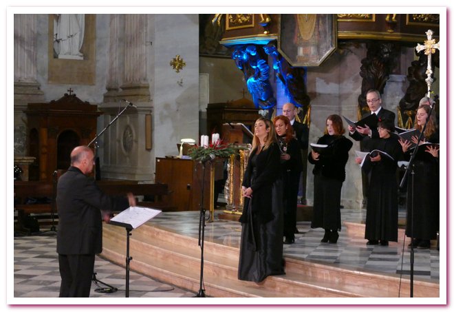 Claudia Koll Duomo Vigevano