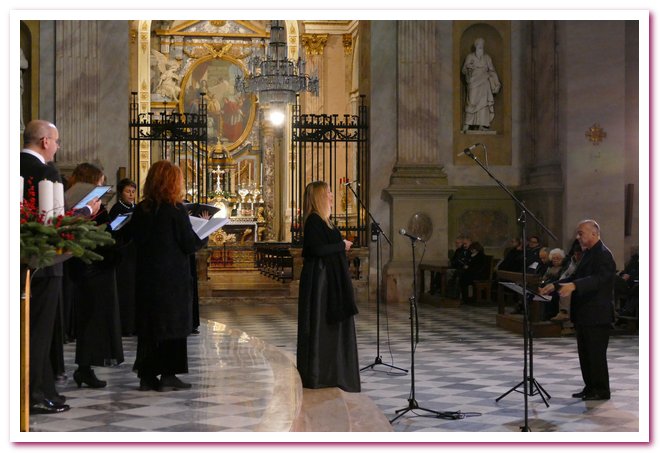 Claudia Koll Duomo Vigevano