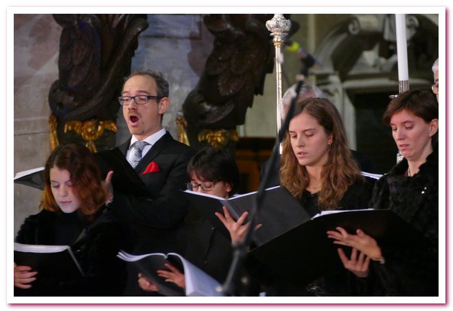 Claudia Koll Duomo Vigevano