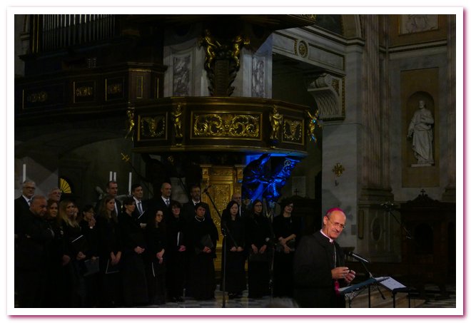 Claudia Koll Duomo Vigevano