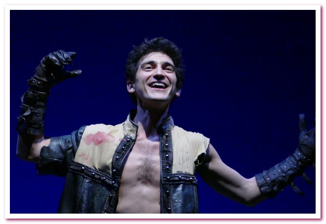 Alberto Oliva Salom Teatro Litta