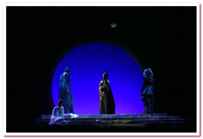Alberto Oliva Salom Teatro Litta