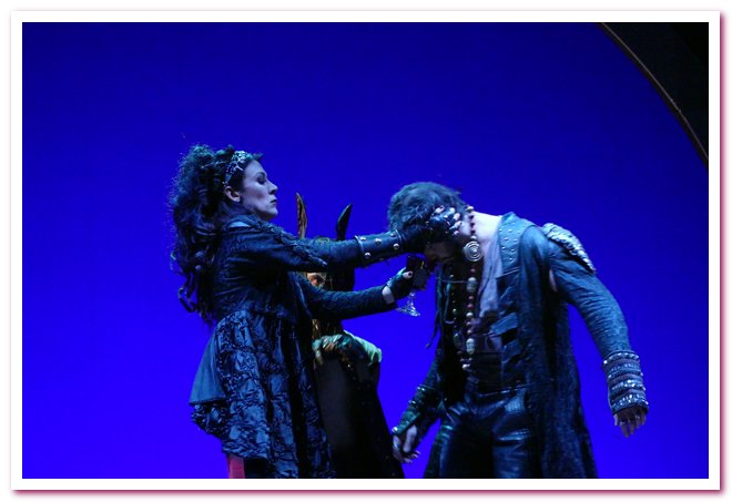 Alberto Oliva Salom Teatro Litta