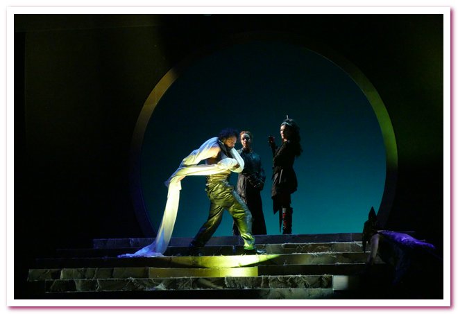 Alberto Oliva Salom Teatro Litta