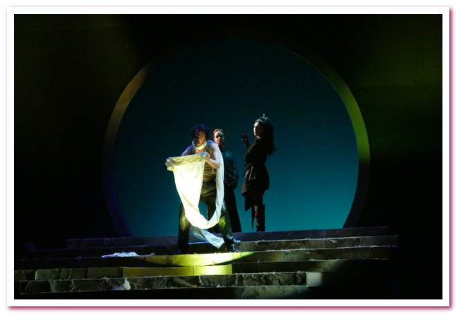 Alberto Oliva Salom Teatro Litta