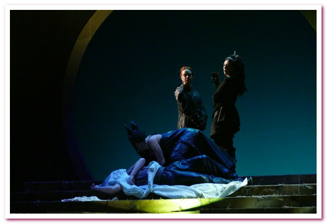 Alberto Oliva Salom Teatro Litta