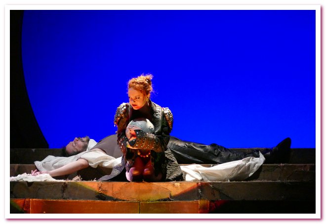 Alberto Oliva Salom Teatro Litta