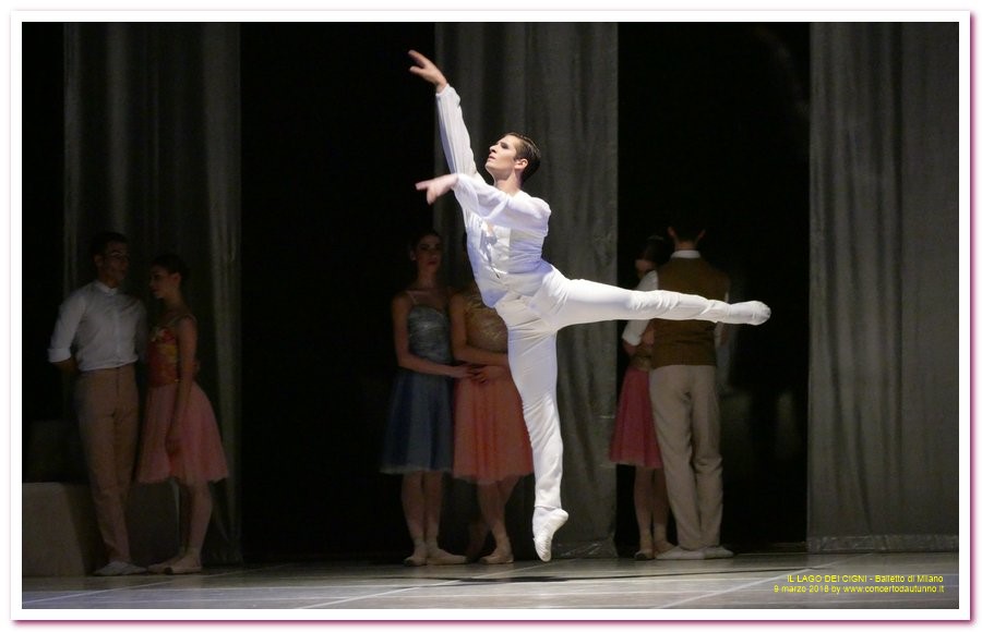 Balletto di Milano LAGO DEI CIGNI