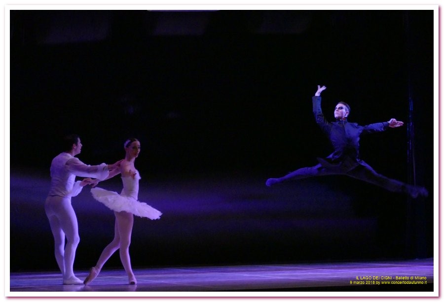 Balletto di Milano LAGO DEI CIGNI