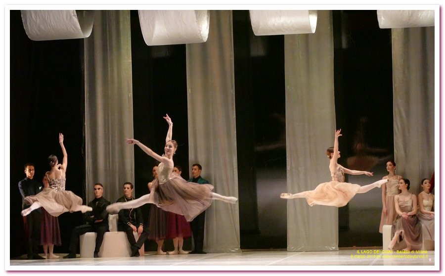 Balletto di Milano LAGO DEI CIGNI