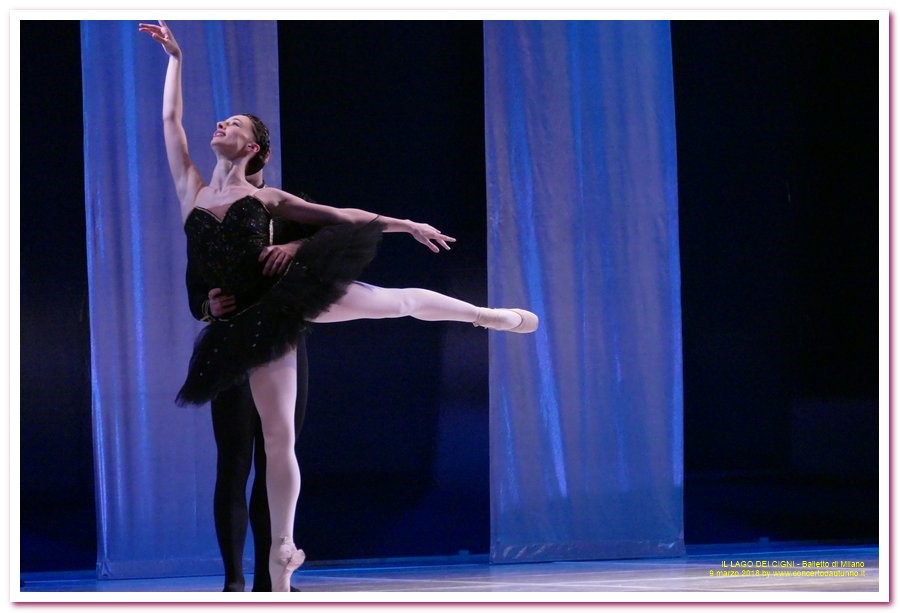 Balletto di Milano LAGO DEI CIGNI