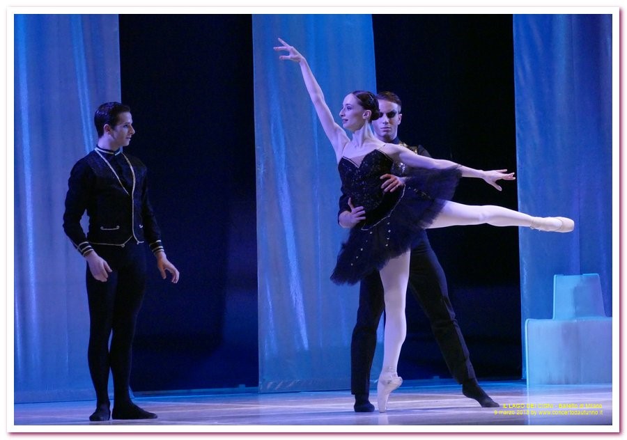 Balletto di Milano LAGO DEI CIGNI