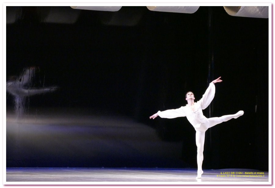 Balletto di Milano LAGO DEI CIGNI