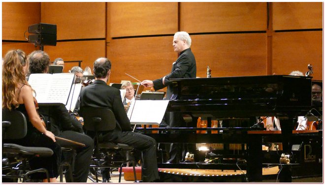 Piano-pdalier, Roberto Prosseda. Direttore, Patrick Fournillier. Orchestra Sinfonica di Milano Giuseppe Verdi
