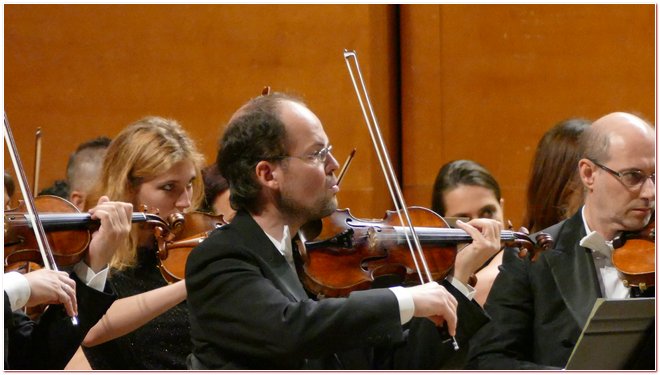 Piano-pdalier, Roberto Prosseda. Direttore, Patrick Fournillier. Orchestra Sinfonica di Milano Giuseppe Verdi