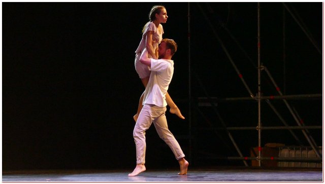 Contemporary Ballet