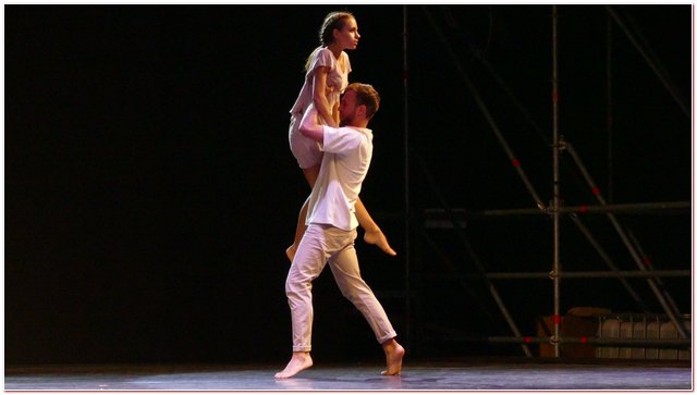 Contemporary Ballet 