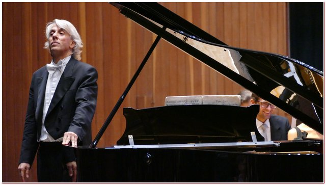 Roberto Gianola Serate Musicali