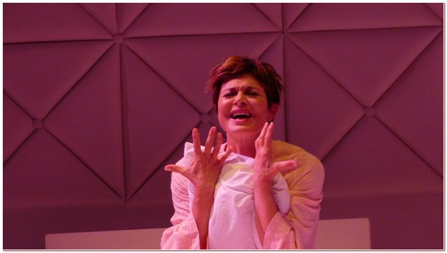 Teatro Fraschini  2018 Voix Humaine Emma Dante