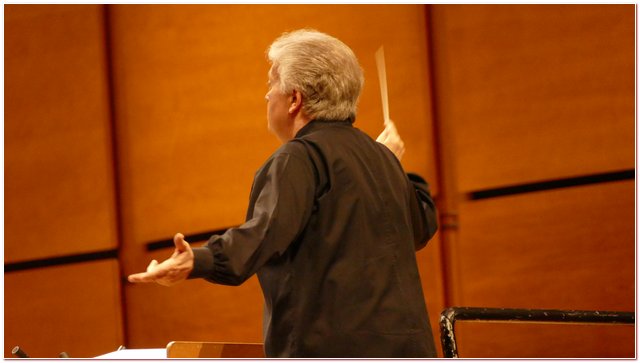 laVerdi Claus Peter Flor Nona Beethoven
