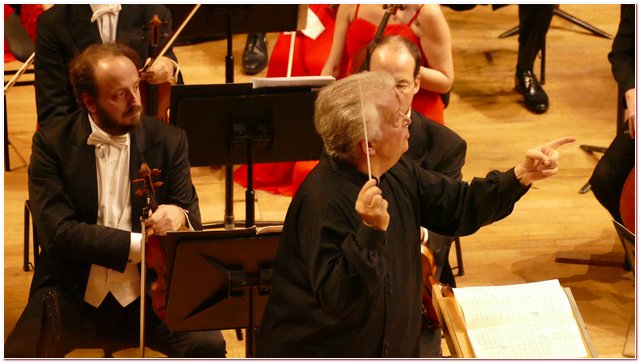 laVerdi Claus Peter Flor Nona Beethoven