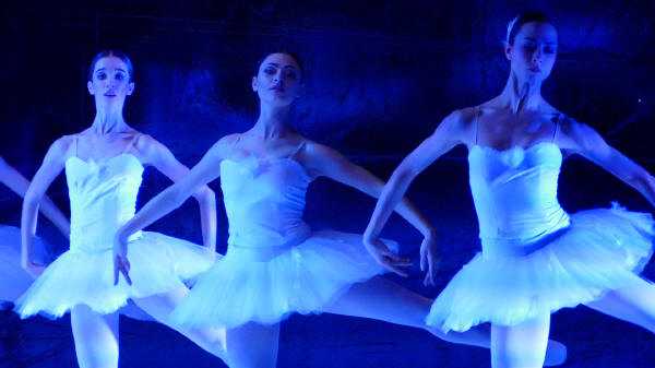 Balletto di Milano 2019 Lago dei cigni al Nuovo