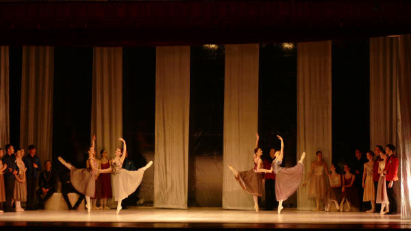 Balletto di Milano 2019 Lago dei cigni al Nuovo