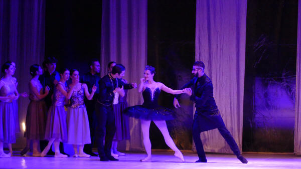 Balletto di Milano 2019 Lago dei cigni al Nuovo