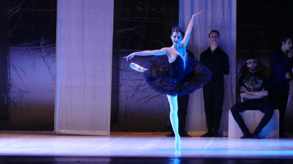 Balletto di Milano 2019 Lago dei cigni al Nuovo