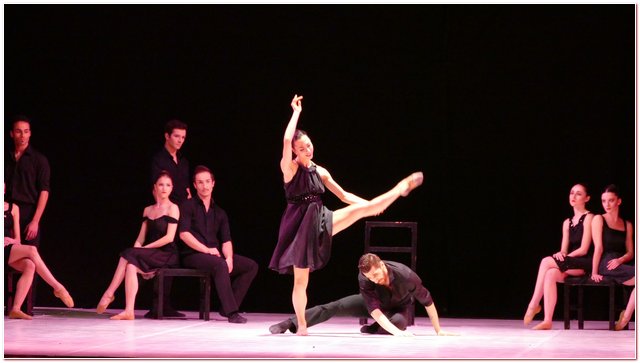 Balletto Milano Vie En Rose Chanson Chansons