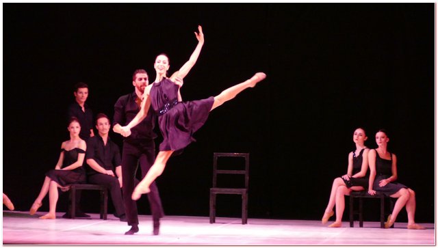 Balletto Milano Vie En Rose Chanson Chansons