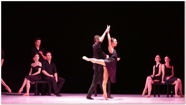 Balletto Milano Vie En Rose Chanson Chansons