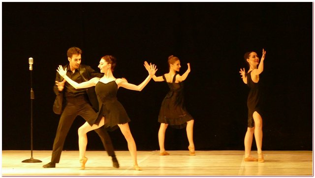 Balletto Milano Vie En Rose Chanson Chansons