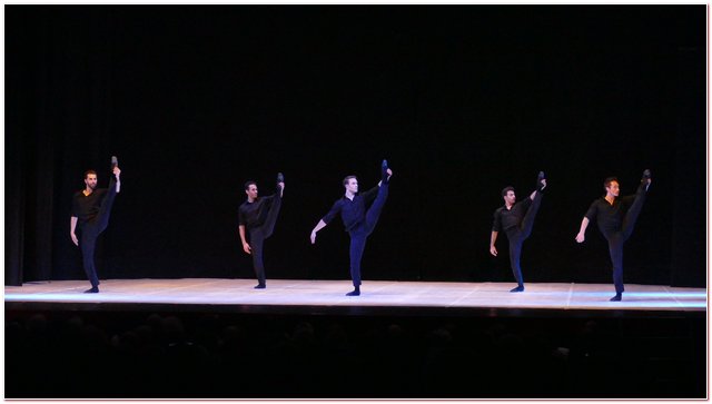 Balletto Milano Vie En Rose Chanson Chansons