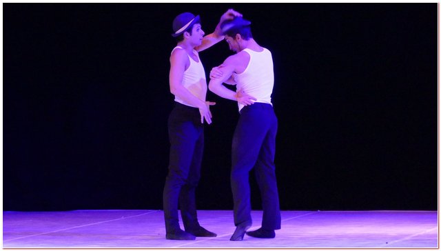 Balletto Milano Vie En Rose Chanson Chansons