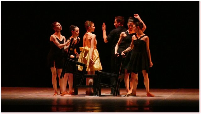 Balletto Milano Vie En Rose Chanson Chansons