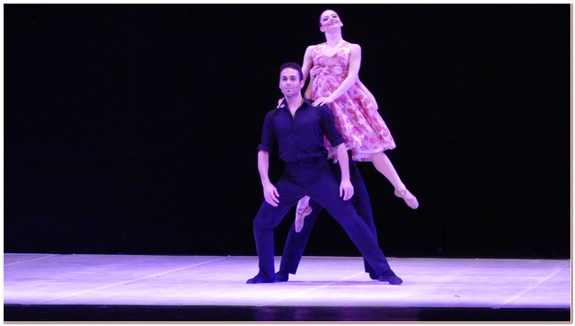 Balletto Milano Vie En Rose Chanson Chansons