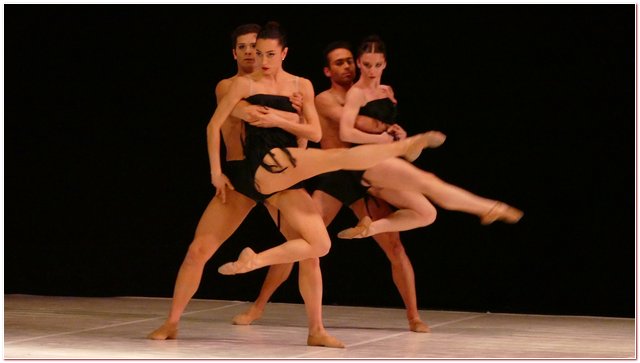 Balletto Milano Vie En Rose Chanson Chansons