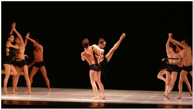 Balletto Milano Vie En Rose Chanson Chansons