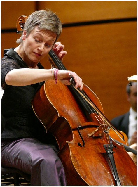 Claus Peter Flor e il violoncello di Quirine Viersen