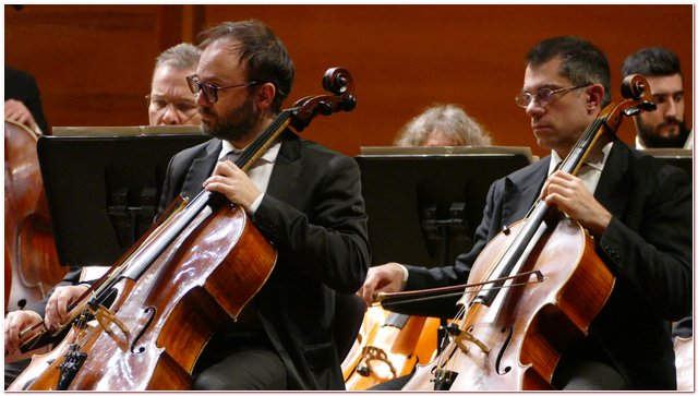 Claus Peter Flor e il violoncello di Quirine Viersen